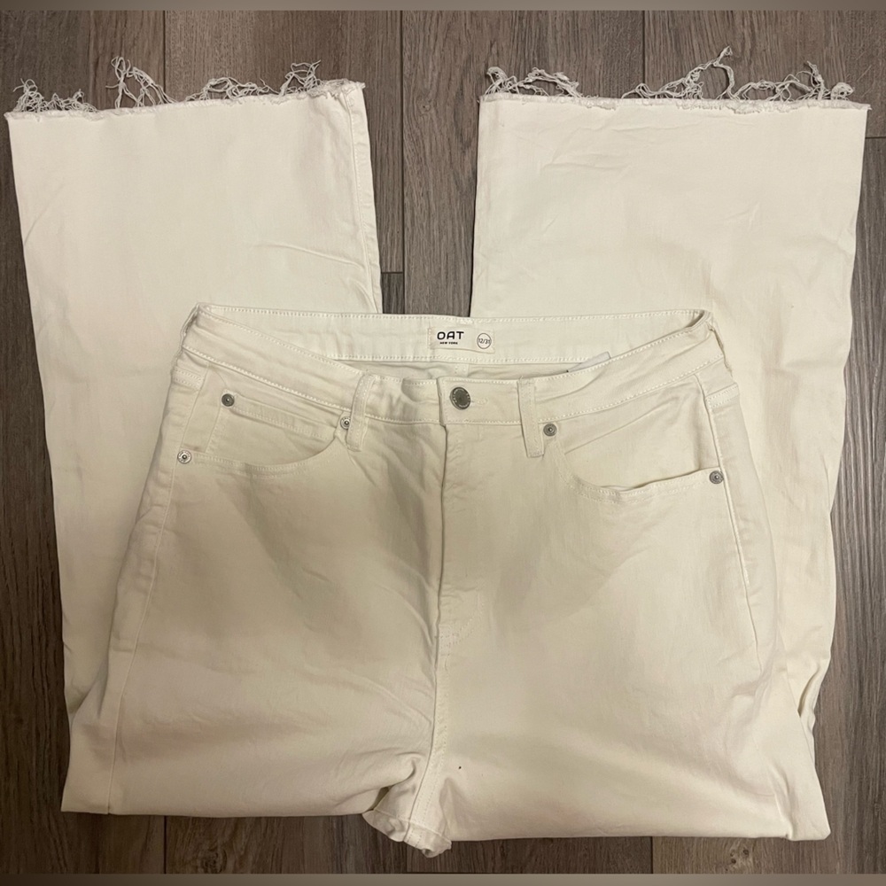 OAT NEW YORK-Womens Sz 12/31 ivory Natural High Rise Wide Leg Raw Hem Denim